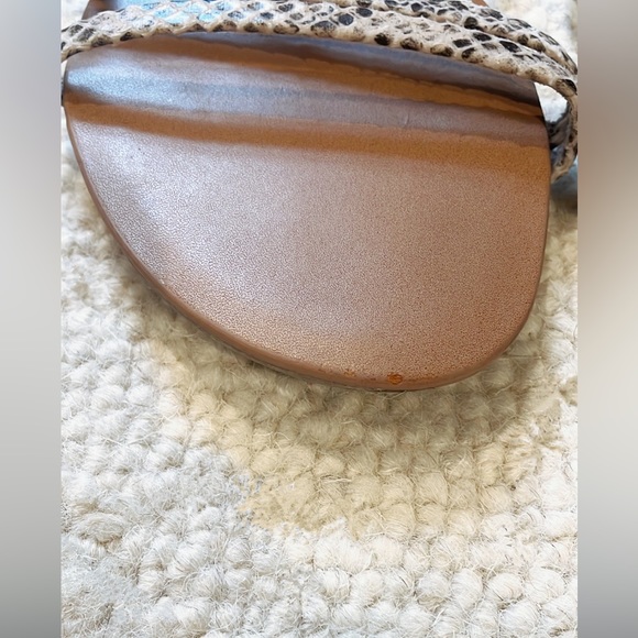 O’Neil Vulcan Sandals - Picture 7 of 10